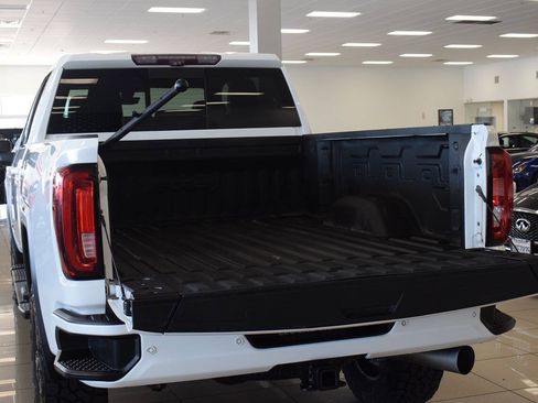 Used 2020 GMC Sierra 2500 AT4 w/ AT4 Premium Package AWD/4WD image 15