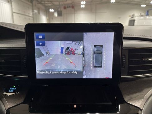 Used 2021 Ford Explorer Platinum image 27