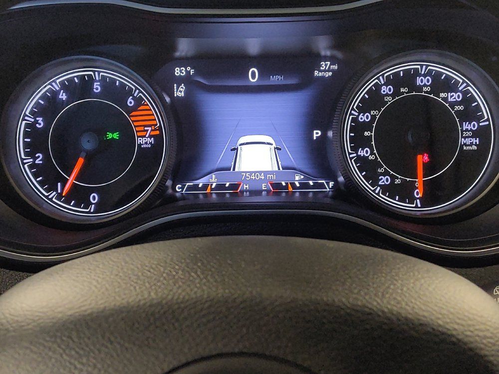 Used 2023 Jeep Cherokee Altitude Lux AWD/4WD image 23