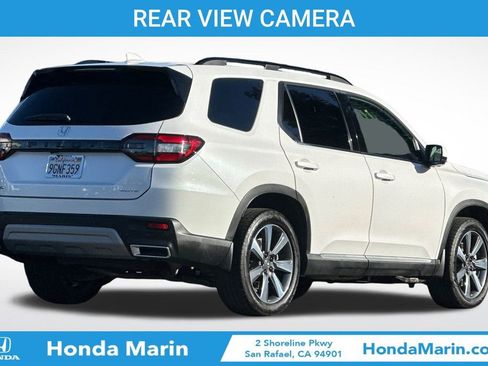 Used 2023 Honda Pilot Elite image 5