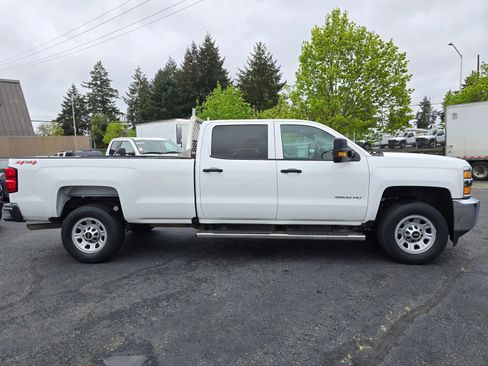 Used 2019 Chevrolet Silverado 2500 W/T w/ WT Convenience Package AWD/4WD image 6
