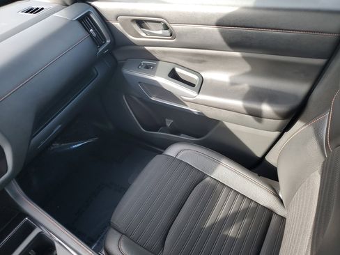 Certified 2023 Nissan Pathfinder Rock Creek image 11