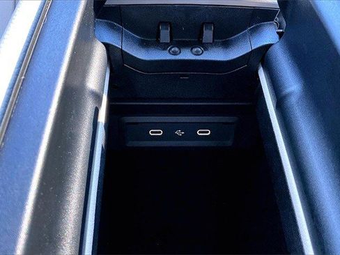 Certified 2025 Mercedes-Benz GLA 250 4MATIC image 19