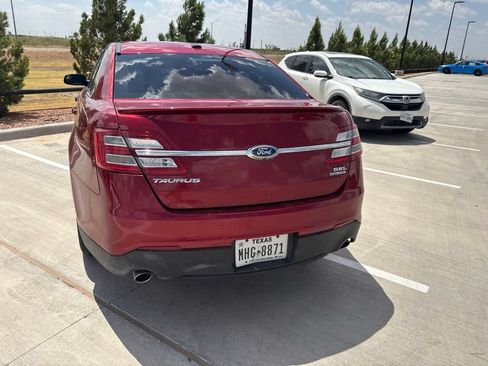 Used 2018 Ford Taurus SEL w/ Equipment Group 201A FWD image 11