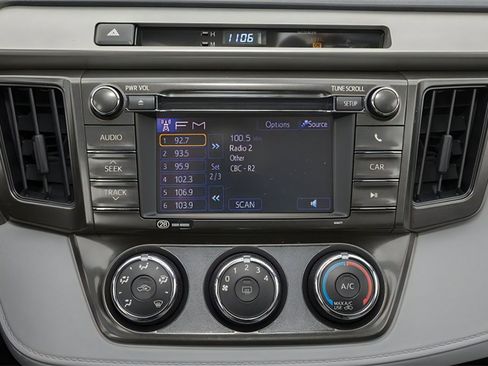 Used 2013 Toyota RAV4 XLE AWD/4WD image 7