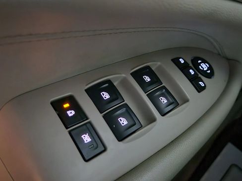 Used 2015 Cadillac Escalade Premium image 46