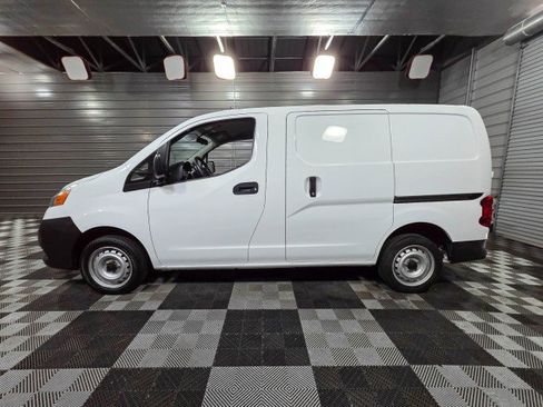 Used 2019 Nissan NV200 S w/ Cruise Control Package image 8