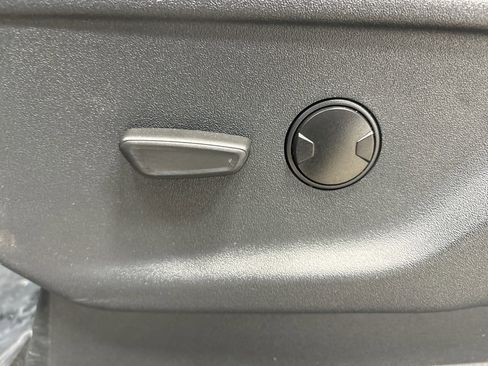 Used 2024 Ford F150 XLT w/ FX4 Off-Road Package image 24