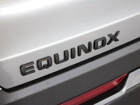 Used 2025 Chevrolet Equinox RS image 33