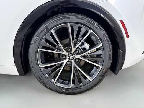 New 2026 Toyota Prius XLE image 30