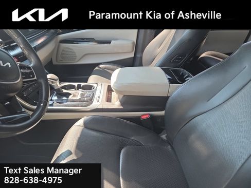 Certified 2022 Kia Carnival SX Prestige FWD image 7