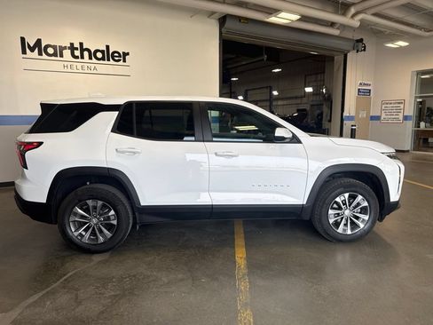 Used 2026 Chevrolet Equinox LT AWD/4WD image 8