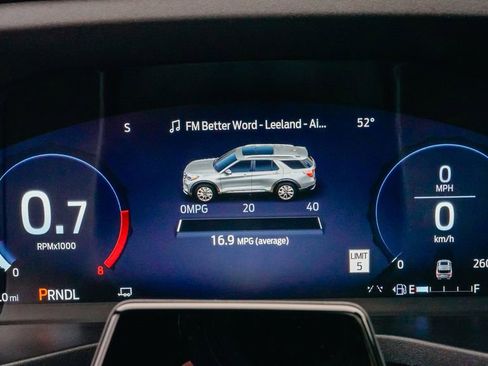 Used 2025 Ford Explorer Platinum w/ Ultimate Package image 23