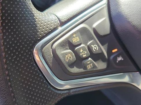 Used 2020 Chevrolet Equinox LT AWD/4WD image 18