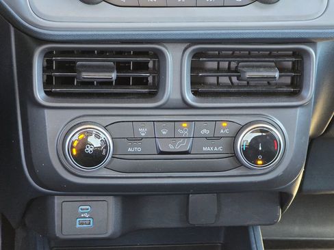 Used 2024 Ford Maverick XL image 20