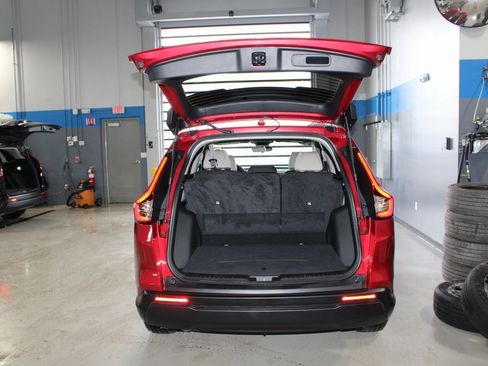 Used 2025 Honda CR-V EX image 45