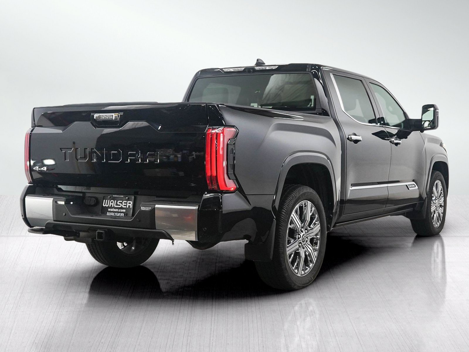 Used 2023 Toyota Tundra Capstone AWD/4WD image 5