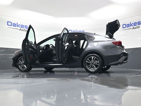 Certified 2024 Kia Forte LXS image 47