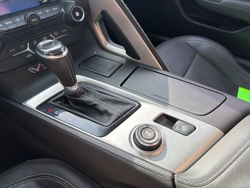 Used 2017 Chevrolet Corvette Stingray Coupe w/ 1LT image 13