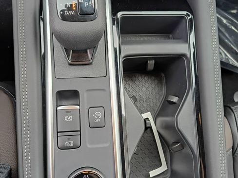 New 2026 Nissan Pathfinder Platinum AWD/4WD image 24