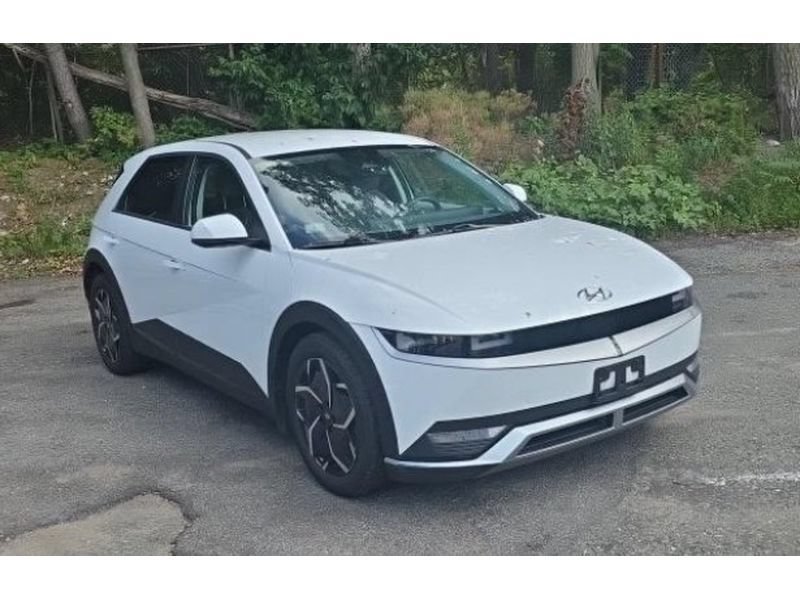 Used 2024 Hyundai Ioniq 5 SE RWD image 3