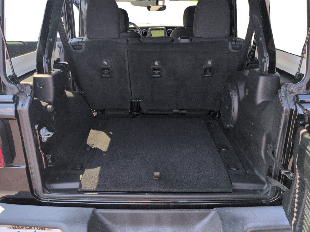 Used 2022 Jeep Wrangler Unlimited Sport AWD/4WD image 26