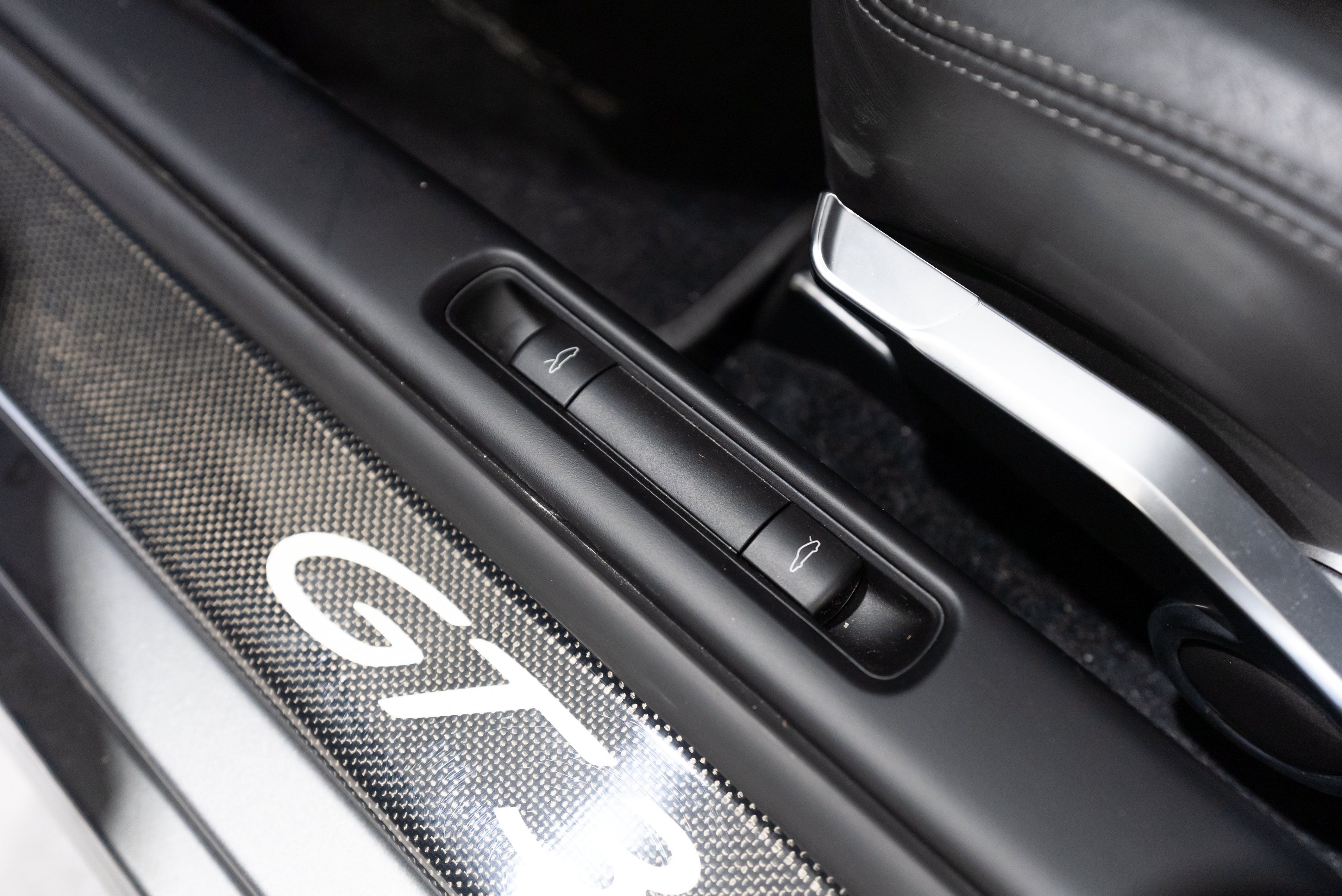 Used 2011 Porsche 911 GT3 RWD image 54