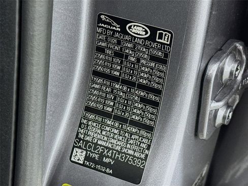 Used 2026 Land Rover Discovery Sport Landmark AWD/4WD image 34