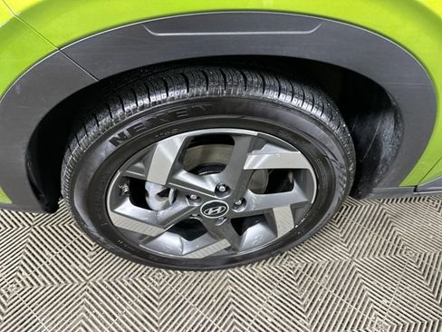 Certified 2023 Hyundai Venue SEL w/ Cargo Package image 10