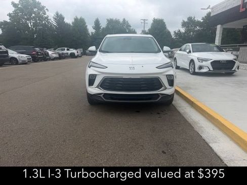 Used 2024 Buick Encore GX Preferred FWD image 3