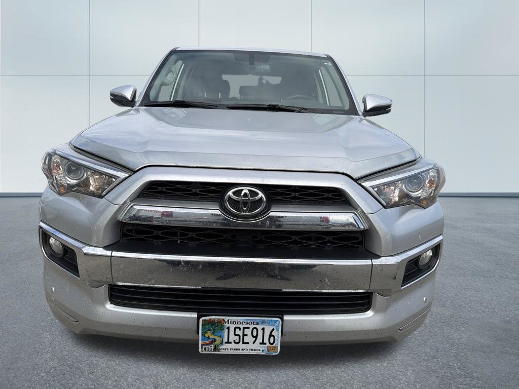 Used 2019 Toyota 4Runner SR5 AWD/4WD image 10