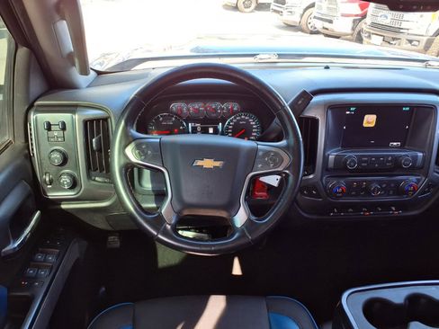 Used 2019 Chevrolet Silverado 2500 LT AWD/4WD image 15