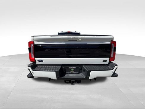 Used 2026 Ford F350 Platinum w/ FX4 Off-Road Package AWD/4WD image 9