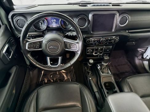 Used 2023 Jeep Wrangler Unlimited Sahara w/ Cold Weather Group image 4