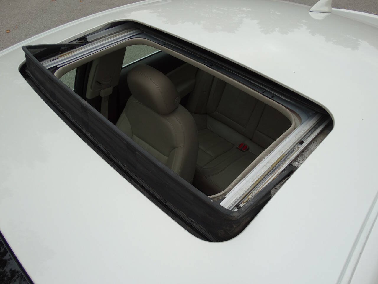 Used 2015 Buick Regal Premium AWD/4WD image 3