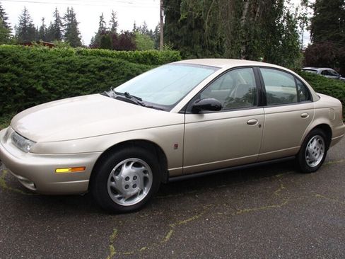 Used 1996 Saturn S-Series SL2 FWD image 1