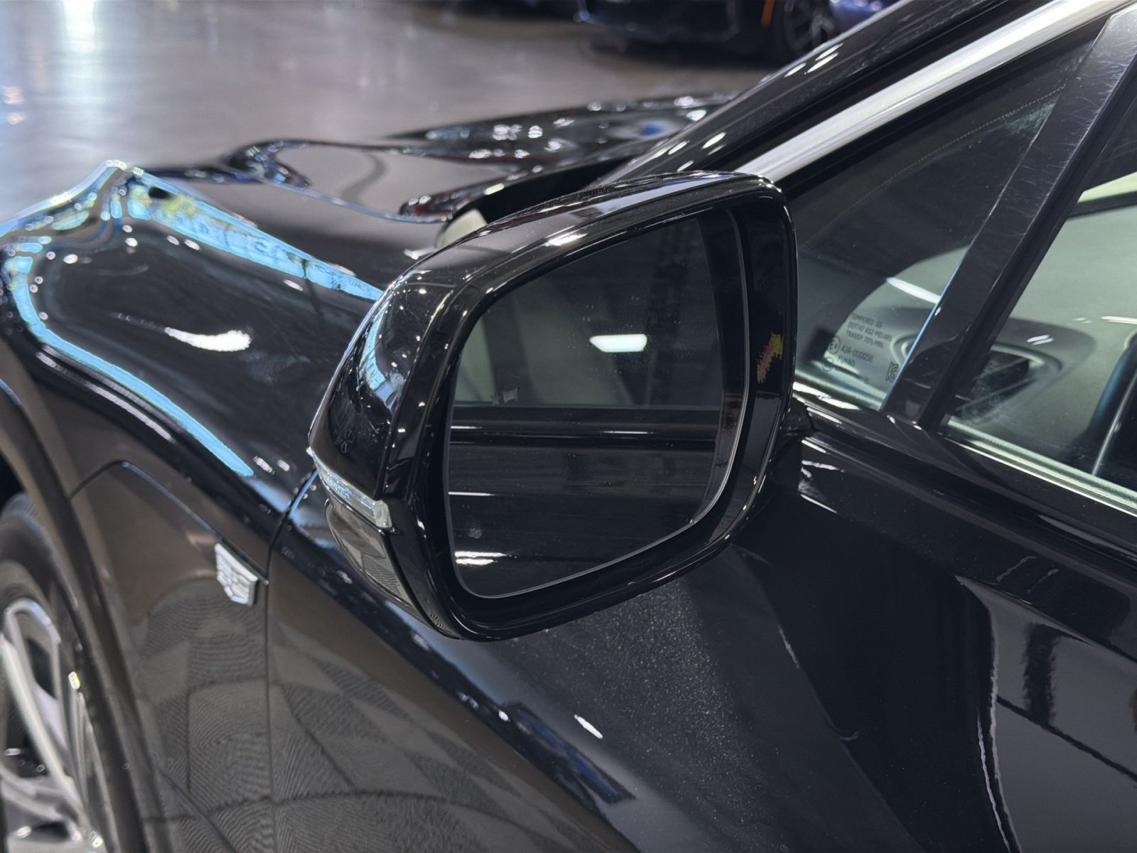 Used 2024 Cadillac Lyriq Luxury AWD/4WD image 13