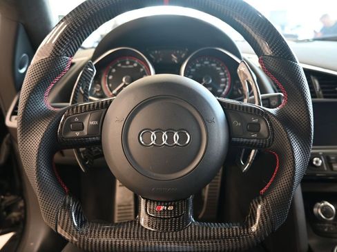 Used 2010 Audi R8 V10 image 9