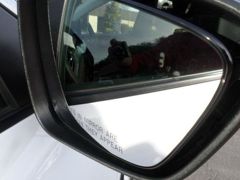 Used 2023 Ford Escape Active image 40