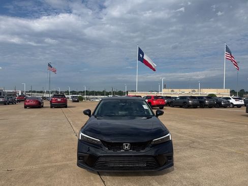 Used 2023 Honda Civic EX-L image 4