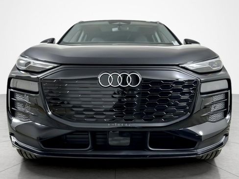 New 2025 Audi Q6 e-tron Premium AWD/4WD image 8