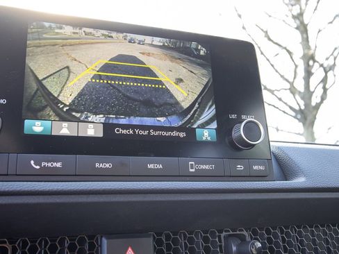 Used 2025 Honda CR-V Sport image 14