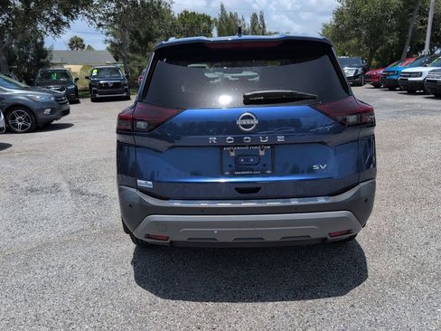 Used 2023 Nissan Rogue SV w/ SV Premium Package FWD image 4