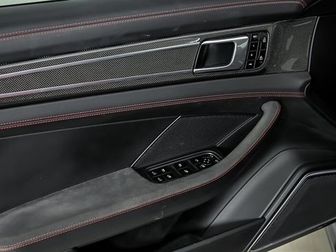 Used 2019 Porsche Panamera GTS AWD/4WD image 14