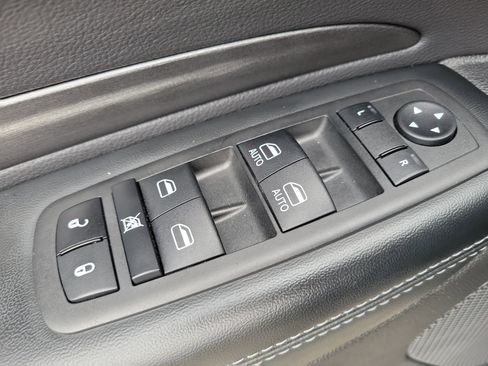 Used 2023 Dodge Durango SXT w/ SXT Blacktop Group image 21