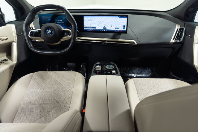 Certified 2024 BMW iX xDrive50 w/ Premium Package AWD/4WD image 20