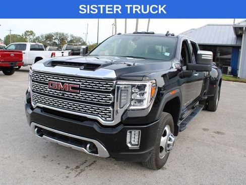 Used 2023 GMC Sierra 3500 Denali w/ Denali Ultimate Package image 3