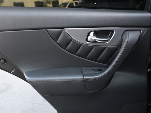 Used 2012 INFINITI FX35 2WD w/ Premium Pkg image 41