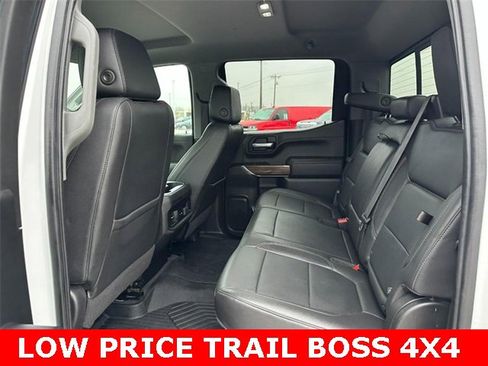 Certified 2021 Chevrolet Silverado 1500 LT Trail Boss w/ Convenience Package II image 10