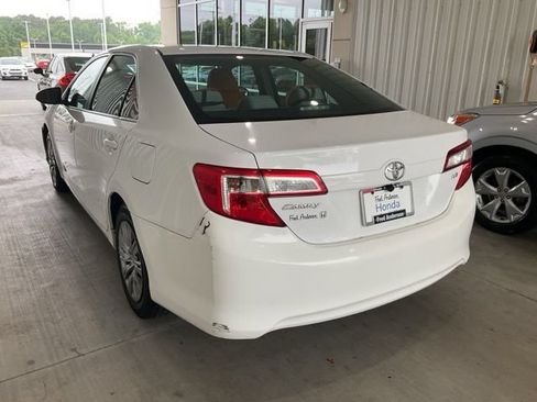 Used 2014 Toyota Camry LE FWD image 18